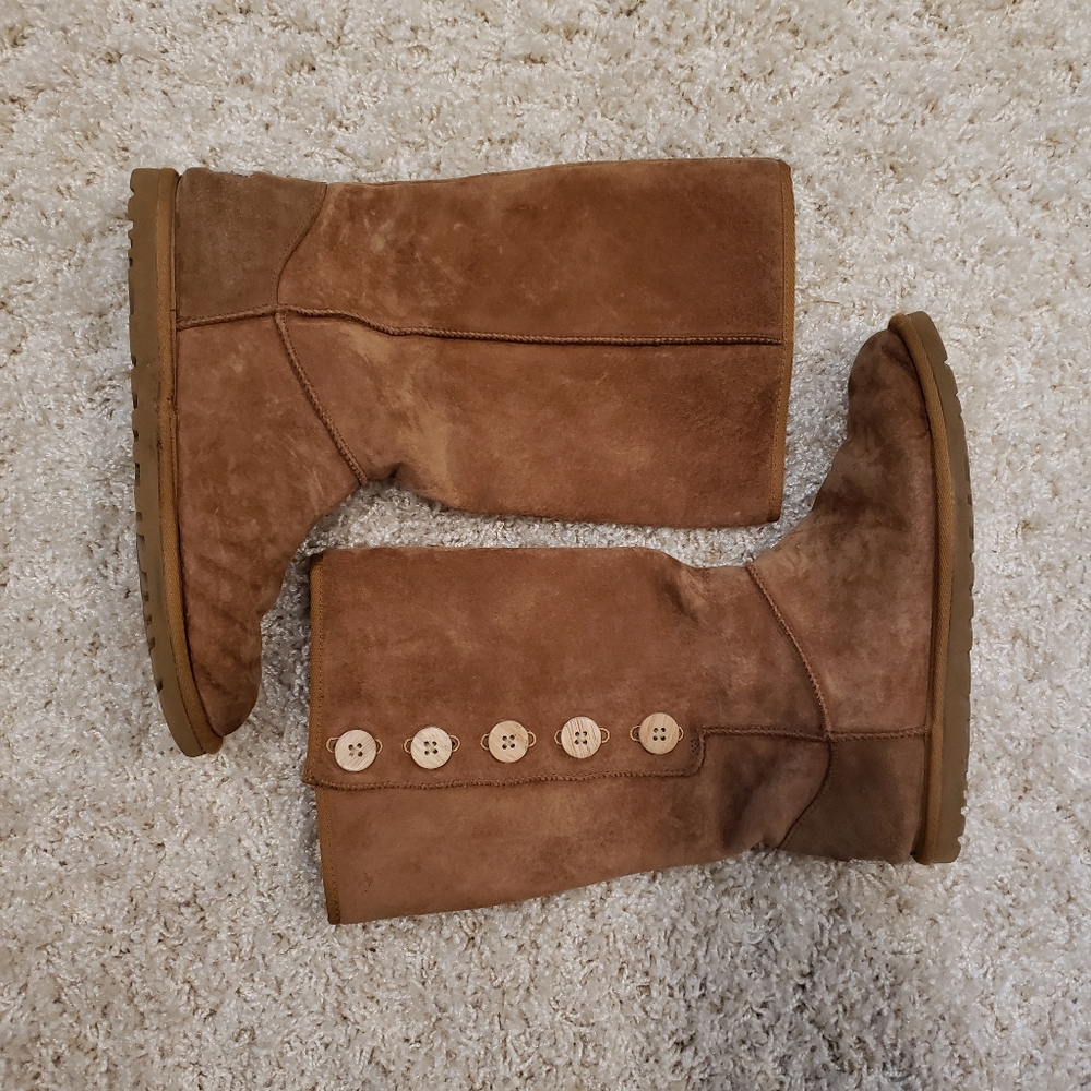 Chestnut Ugg Boots